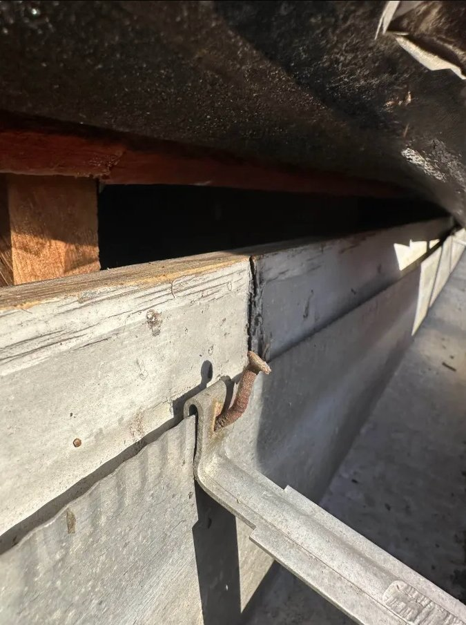 Gap behind gutter sealed during exclusion